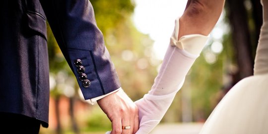 anak murdaya poo menikah dengan putri alex tedja